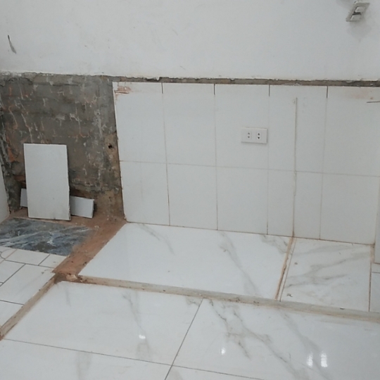 ĐẬP BỎ BẾP XÂY BÊ TÔNG THAY LẠI BẰNG BẾP THÙNG NHỰA 